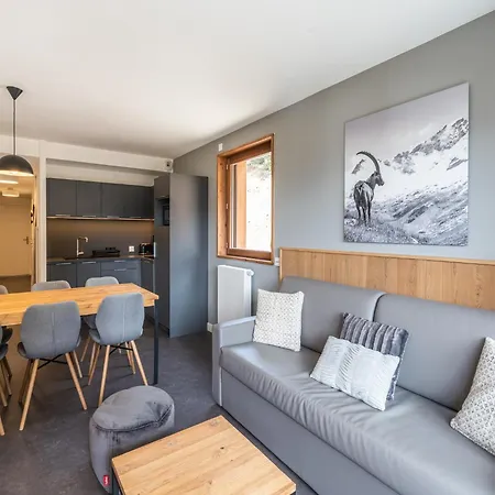 New By The Slopes In L'alpe D'huez Alpe d'Huez
